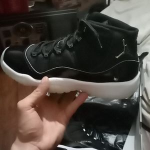 Air Jordans 11 retro (GS)